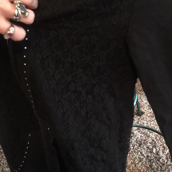 BCBG MaxAzira ZIP Up Sweater hoodie with Pockets. - Picture 3 of 3